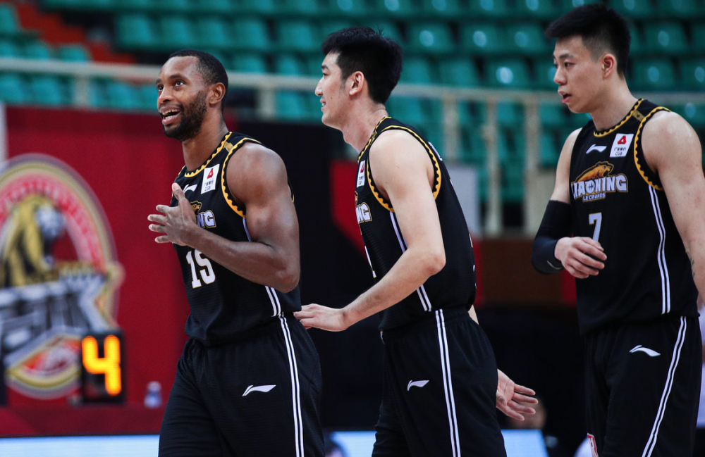 开元娱乐-包含CBA常规赛倒计时；AC米兰冲刺阶段迎来里程碑；细节引发关注；态度坚定；临场指挥获称赞的词条